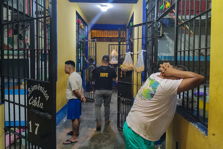 Situación en la prisión de Tarapoto Peru, durante una operación de registro este jueves.