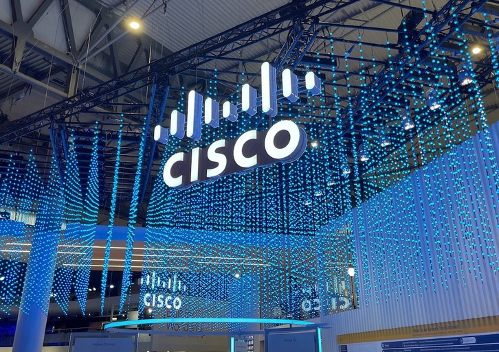 Estand y logotipo de Cisco Systems