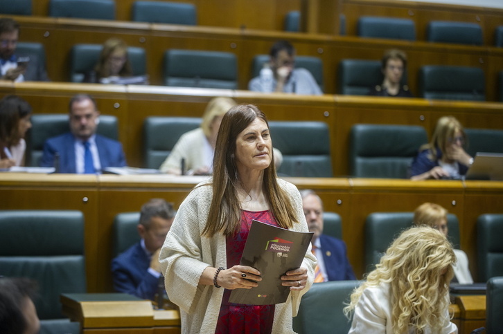 Miren Gorrotxategi, en el Parlamento de Gasteiz.