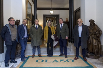 Bingen Zupiria Olaso Dorrea Fundazioaren kideekin.