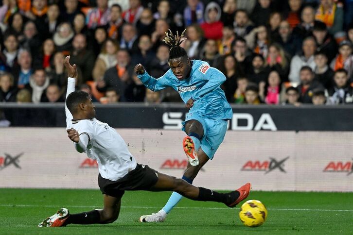 Nico Williams ha generado las mejores ocasiones del Athletic en la primera mitad.