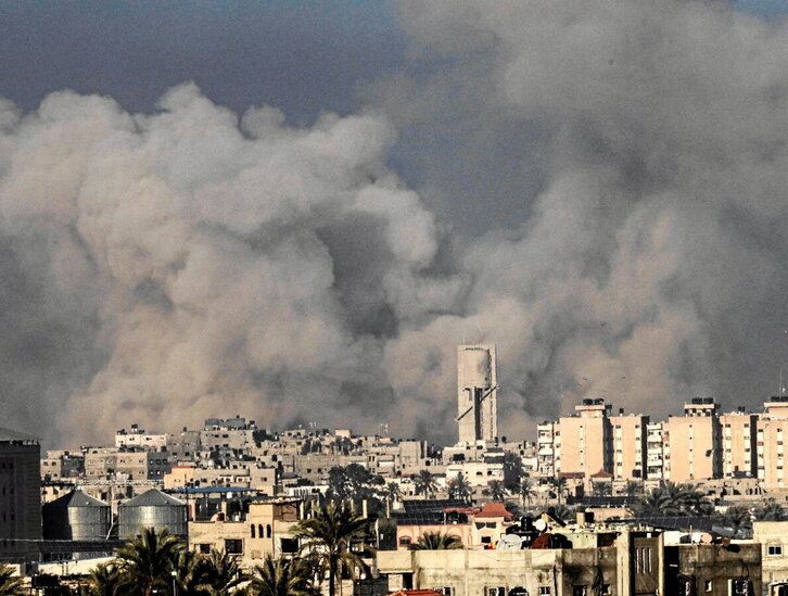 Gazan erasoek ez dute etenik.