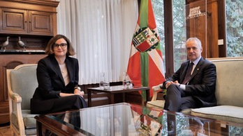 Elixabete Etxanobe e Iñigo Urkullu, en el encuentro mantenido en Ajuria Enea.