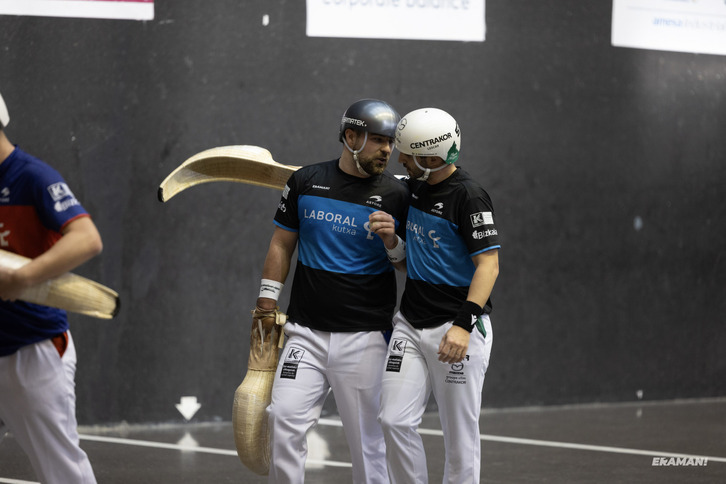 Olharan y Del Río celebran una victoria.