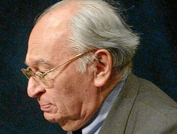 Gustavo Gutierrez, Perun jaiotako domingotarra, Liberazioaren Teologiaren aitatzat kontsideratua dena.