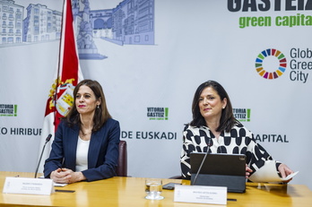 La alcaldesa de Gasteiz, Maider Etxebarria, y la concejala del PNV Beatriz Artolazabal.