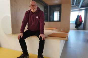 MusikHaria saioan izan zen ‘Denok gara Bobi’ diskoa aurkezten Patrice ‘Watson’ Dumora.