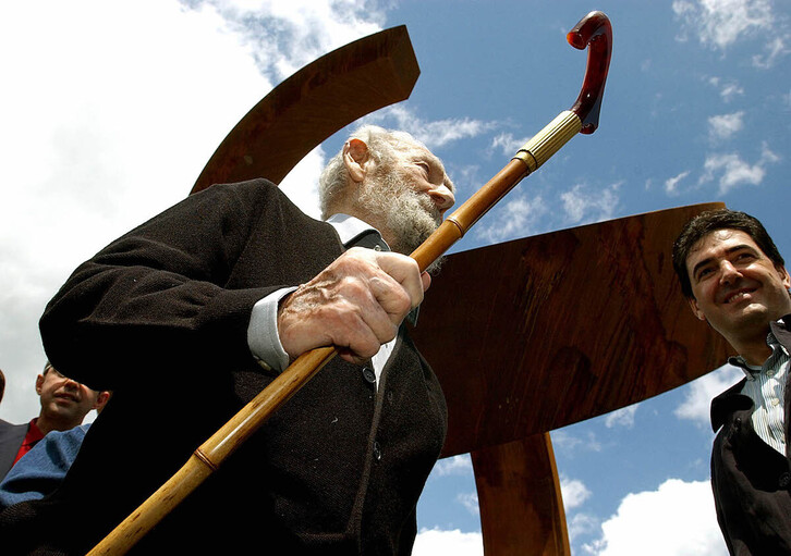 Jorge Oteiza en una de sus últimas apariciones públicas.