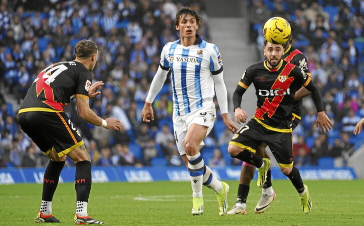 Le Normand, ante el guipuzcoano Unai López, pidió el cambio, pero restó importancia a su problema tras el partido.