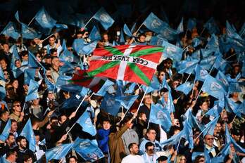 La afición del Aviron volvió a colgar el cartel de ‘No hay billetes’, y ya son 19 partidos seguidos.