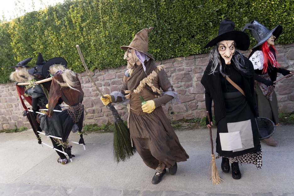 Sorginik eta sorginkeriarik ez da falta izan.