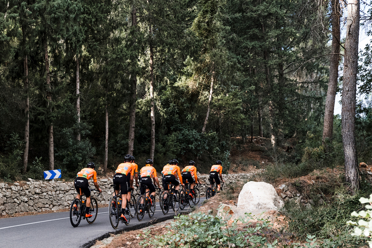 Euskaltel-Euskadiko txirrindulariak, Mallorcan entrenatzen.