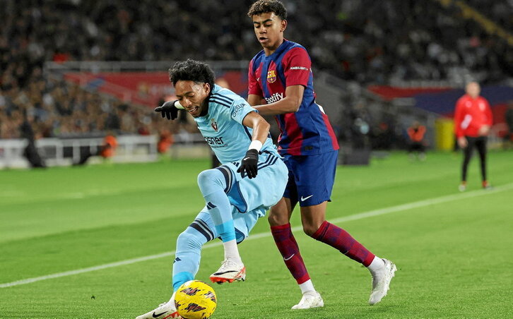 Mojica realizó un gran trabajo defensivo sobre Lamine Yamal.