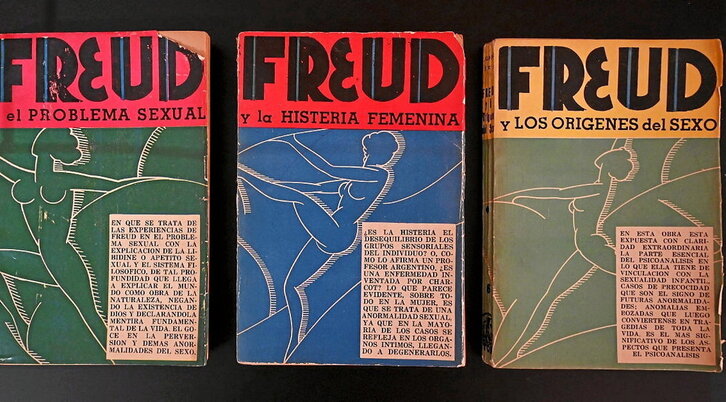 Alberto Hidalgo Peruko poetaren liburuak, Freud Museumen erakusketa aurkeztu zuten egunean hartuak.