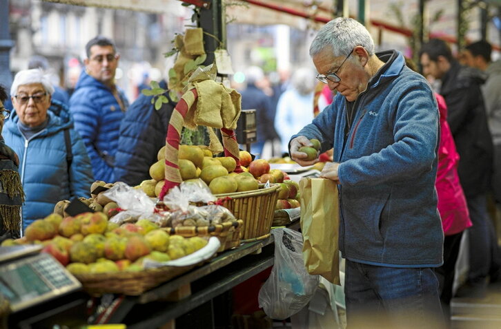 San Tomas egunean Bilbon egin zen azokako irudia.