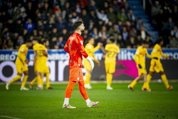Vitor Roque ha marcado el tercer gol del Barcelona y se ha ido expulsado en quince minutos.