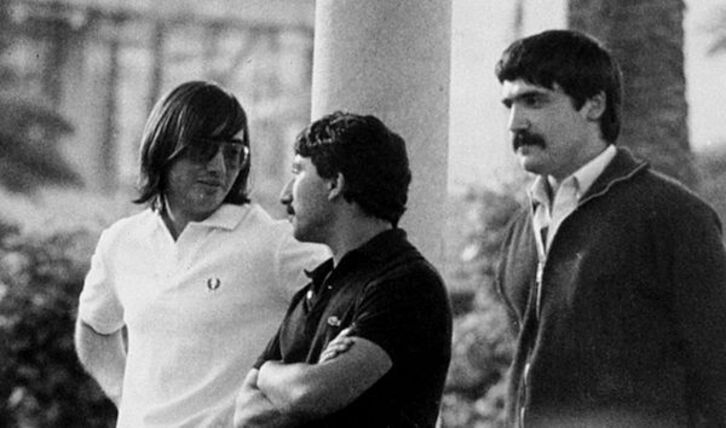 Ezkerrean, Iñaki Ojeda 'Txapel'.