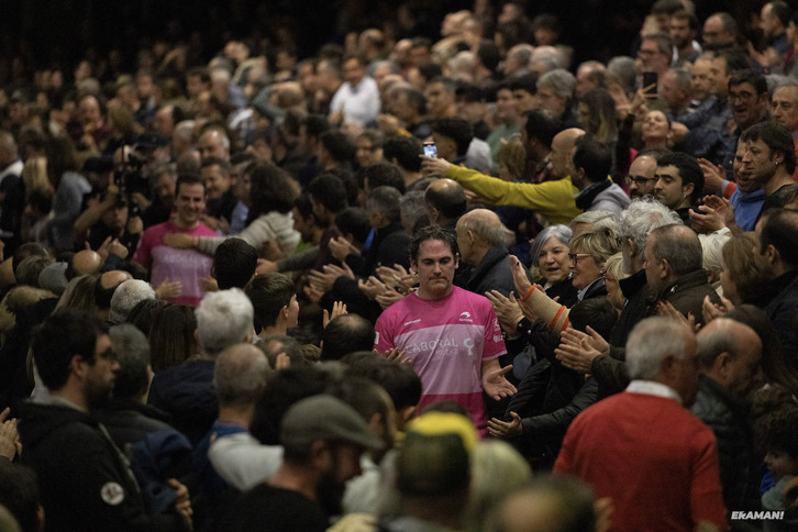 Erkiaga eta Ibarluzea beste aste betez Gernikako Jai Alaia bete zuten zaleen artean.