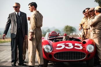 FERRARI filmeko fotograma bat
