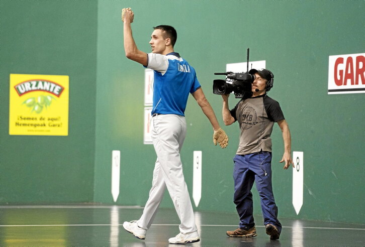 Beste behin, Javier Zabalak etekin handia atera dio enpresak emandako aukerari.