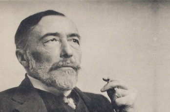 Joseph Conrad, autor de novelas tan universales como 'El corazón de las tinieblas'.