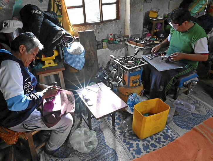 Presoek zelda-tailerrean sortzen dituzte miniaturak.