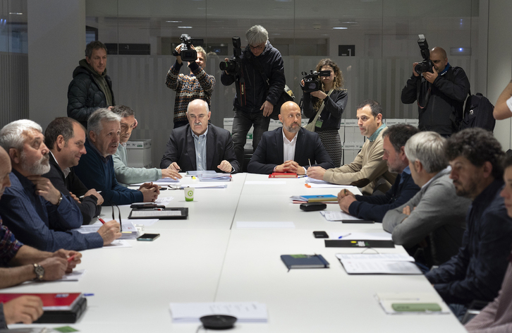 Comienzo de la reunión entre el Gobierno de Nafarroa y los agricultores.