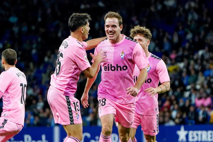 Jon Bautista, gol bat ospatzen.