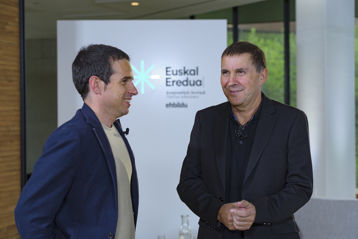 Pello Otxandiano junto a Arnaldo Otegi en una imagen de archivo.