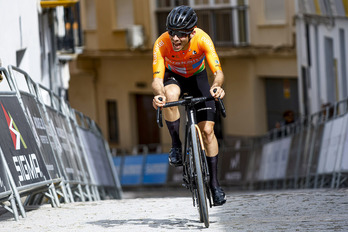 Iker Mintegi, en la crono de la Vuelta a Andalucía.