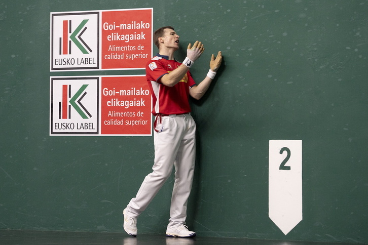 Iñaki Artola, Binakako txapelketako ligaxkako partida batean, Labriten.