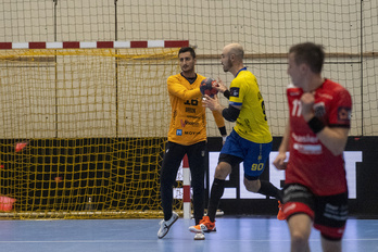 Xoan Ledo atezaina Artalekura bueltatuko da, orain Logroñorekin.