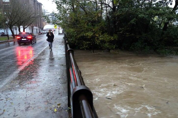 Los servicios de emergencia advierten de las crecidas en los ríos en las próximas jornadas.