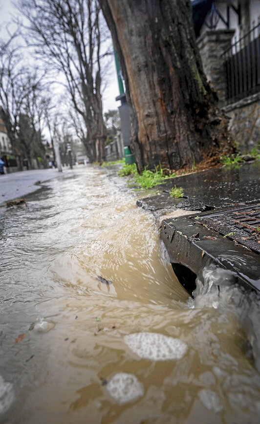 Uholdeak, Gasteizko Mendizorrotza auzoan.