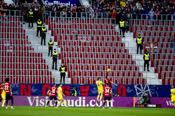 Indar Gorri vació sus asientos frente al Celta durante varios minutos.
