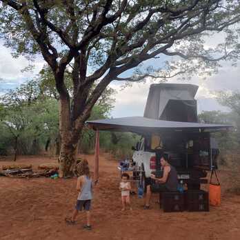 Manza, Oihan eta Izadi atsedena hartzen