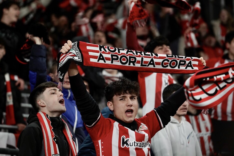 Como reza la bufanda, el Athletic volverá a pugnar por la Copa con la esperanza de traérsela esta vez a casa. 