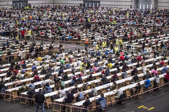 Foto de archivo de una Oferta Pública de Empleo de Osakidetza en el BEC. 