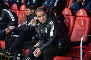 Jagoba Arrasate, en el banquillo de El Sadar.