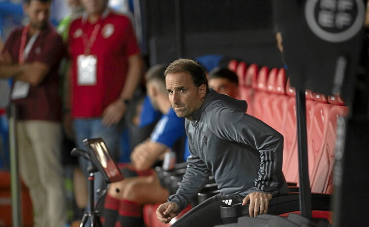 Jagoba Arrasatek sei denboraldi daramatza Osasunan.