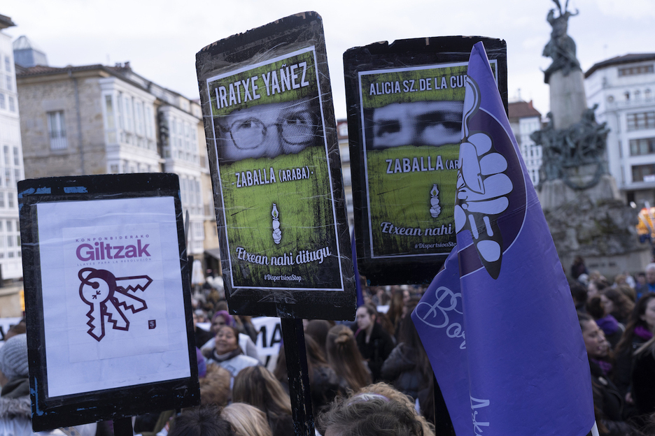 Recuerdo a las mujeres presas en Zaballa y un mensaje: «Etxera».
