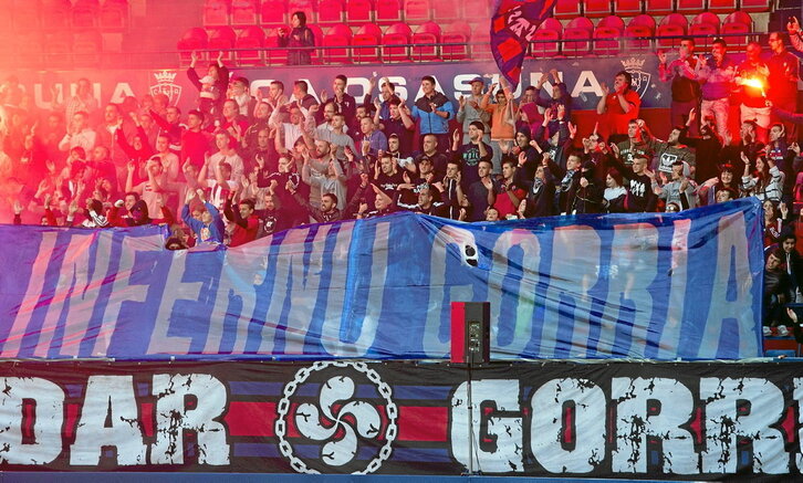 Acto de Indar Gorri para celebrar el 50 aniversario de El Sadar.