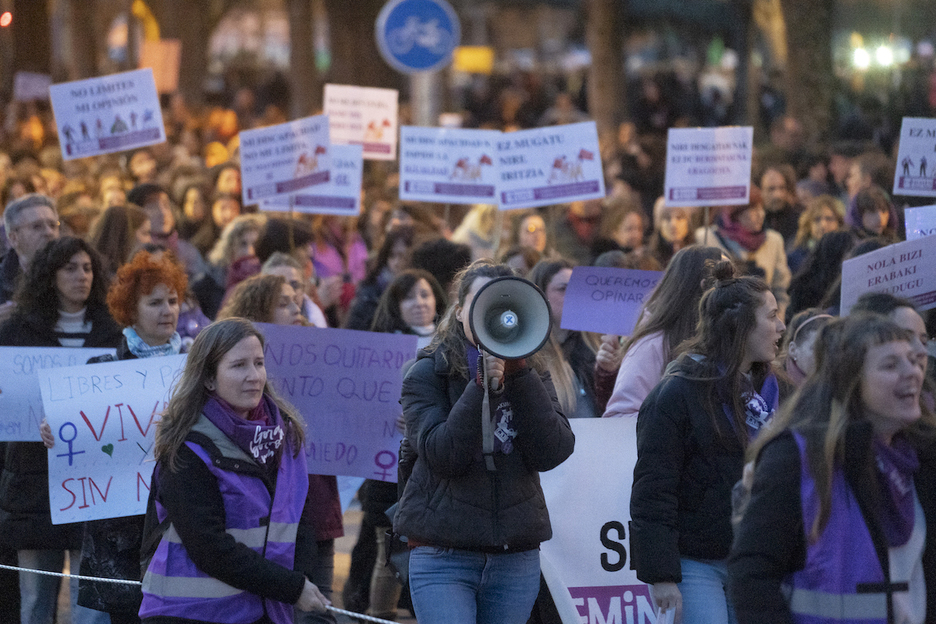 «Gora borroka feminista!», el clamor común, más allá de Iruñea.