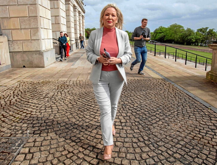 La primera ministra norirlandesa, la republicana Michelle O’Neill -en una imagen de archivo de mayo de 2022- pidió ayer perdón a las víctimas y a sus familiares.