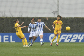 La debutante Guridi entre Batlle y Vicky López.