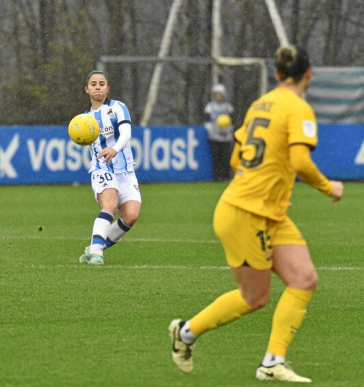 Guridik Realarekin debutatu zuen.