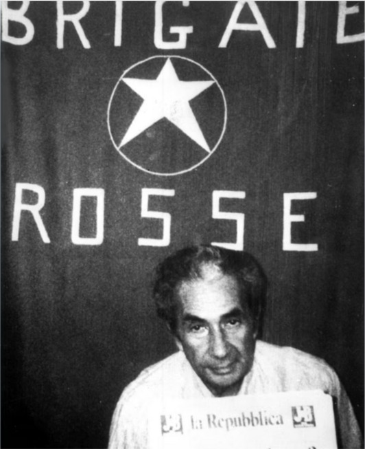 Aldo Moro, en una fotografía difundida por las Brigadas Rojas durante el secuestro.