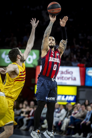 La exhibición de Markus Howard ante el Barça ha sido balsámica para el Baskonia.