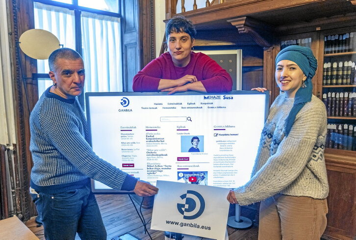 EHAZE eta Susako kideak, Ganbila proiektuaren berrikuntzen aurkezpenean.
