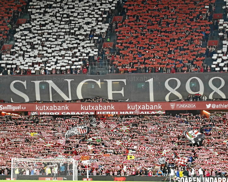 Mosaico en San Mamés en la eliminatoria ante el Barça.